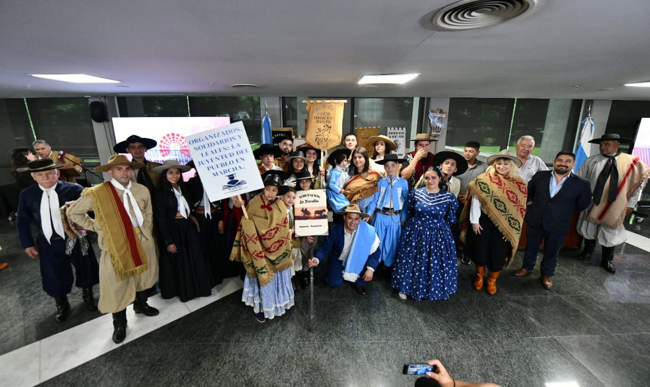 TRADICION%2001-1765296555706