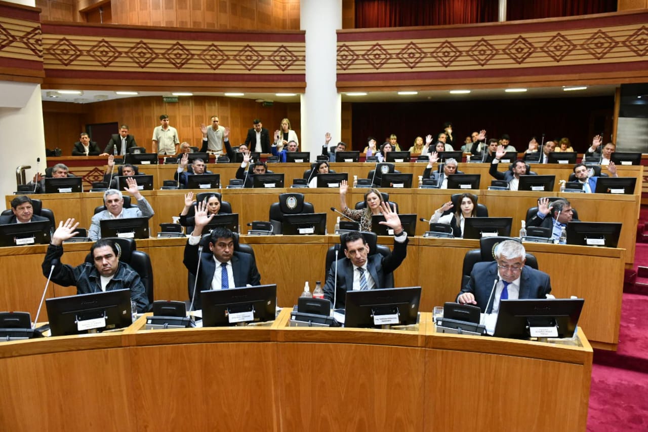 WhatsApp%20Image%202025-12-04%20at%2014.05.38%20(2)-1764868717476